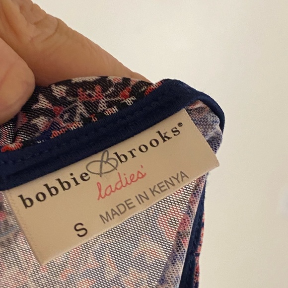 Bobbie Brooks Multi Color Sheer Lined Tank Top - Picture 6 of 7